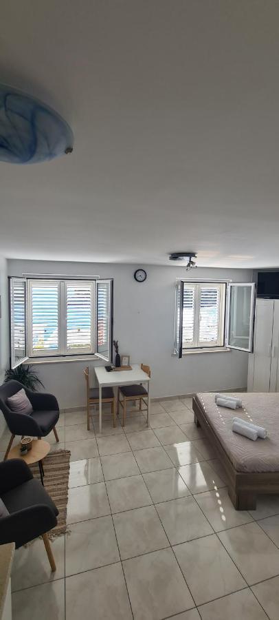 Apartments Matea Studio Apartment Stikovica Екстер'єр фото